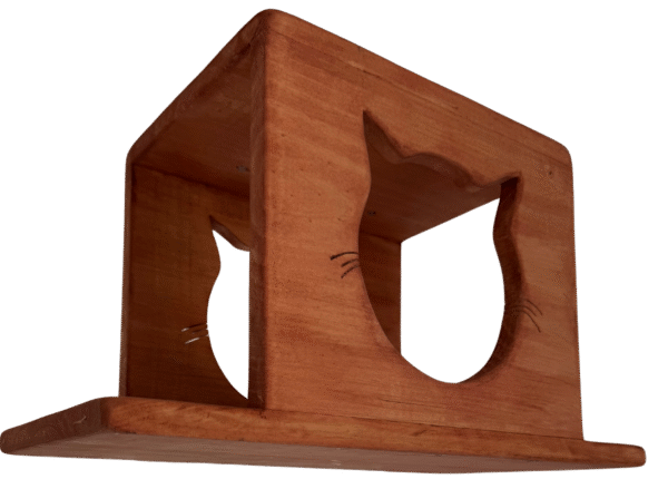Casa de Madera abierta para Gatos – Refugio con entrada en forma de michi 🐱